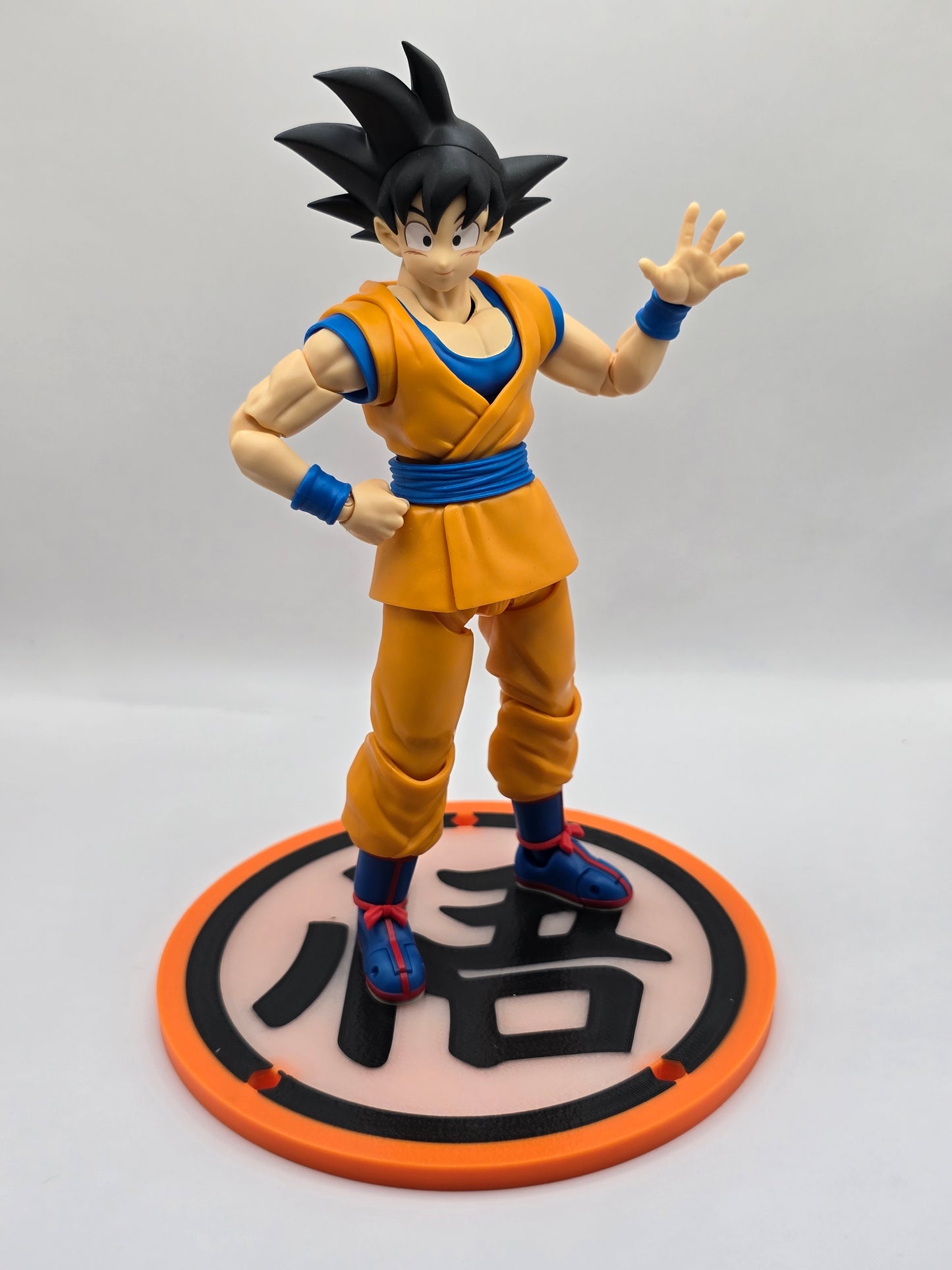 KAMI PRINTS Figure Stand
